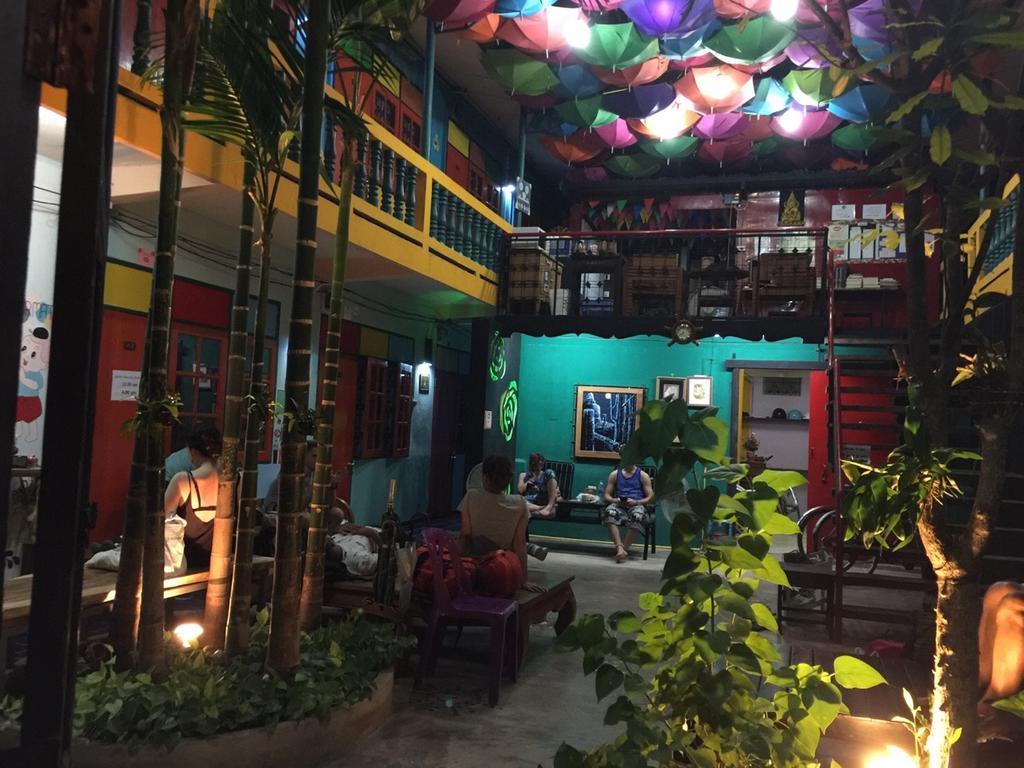 Goodmorning By Tamarind Hostel Phra Nakhon Si Ayutthaya Exterior photo
